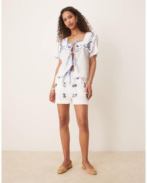Neon Rose Embroidered Tie Front Shorts - Natural