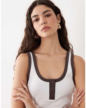 ASOS Geribbeld Henley Hemdje Met Contrasterende Biezen - Naturel