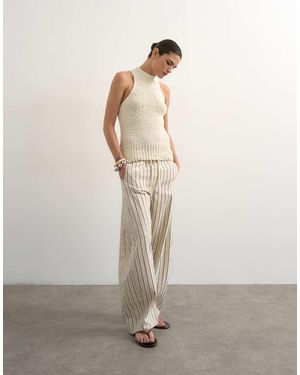 TOPSHOP Pull On Barrel Jean - White