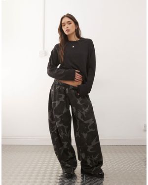 Weekday Balloon Leg Oversized sweatpants - White