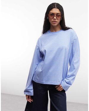 Monki Camiseta Azul A Rayas Blancas Extragrande De Manga Larga