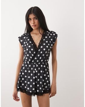 Miss Selfridge Mono Corto Cruzado En La Parte Delantera Con Estampado De Lunares-Negro