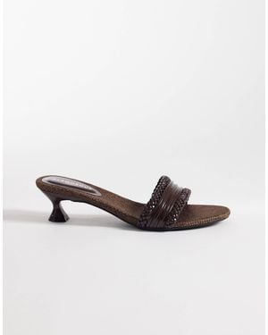 Glamorous Kitten Heeled Woven Sandals - Brown