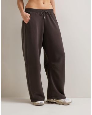 Tala Barrel Leg joggers - Brown
