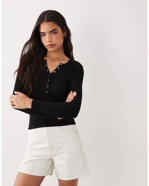 Cotton On – blake – langärmliges henley-oberteil - Schwarz