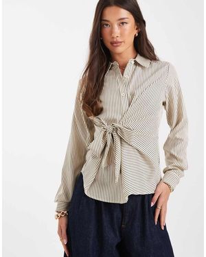 Threadbare Camisa A Rayas Abotonada Con Detalle De Lazada Delantera De -Blanco - Neutro