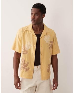 Abercrombie & Fitch Floral Pattern Short Sleeve Shirt - Natural