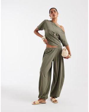 ASOS Pantalones Caquis De Corte Bombacho Extragrande De Tejido Texturizado (Parte De Un Conjunto)-Verde