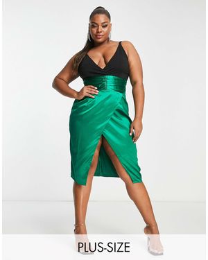Collective The Label Exclusivité - robe mi-longue à taille froncée avec décolleté plongeant - émeraude - Vert