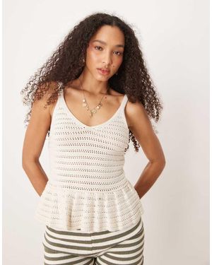 New Look Knitted Peplum Singlet Top - White
