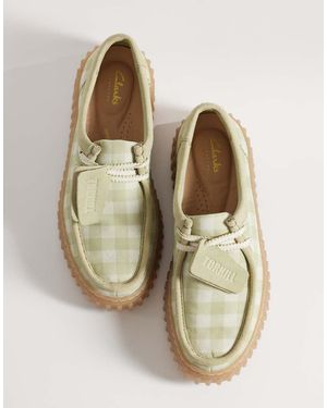 Clarks Torhill Bee Shoes - Natural