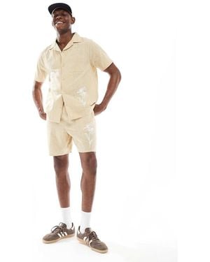 New Look Crinkle Embroidered Shirt Co-Ord - Natural