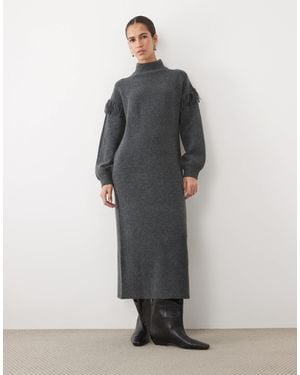 Vila Robe longue en maille à col cheminée avec détails à franges, foncé chiné - Gris
