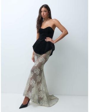 ASOS Premium figurbetontes samtkleid mit maxirock aus spitze - Weiß
