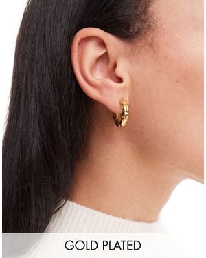 Neck On The Line 19mm Plated Stainless Steel Textured Hoop Earrings - Metallic