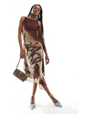 Motel Vestido Midi Color Óxido Asimétrico Con Estampado Floral Combado De Malla De -Marrón