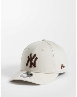 KTZ Ny Yankees 9forty Contrast Logo Cap - White