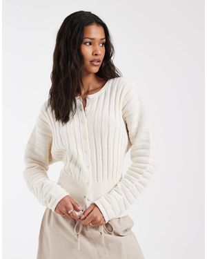 ASOS – taillierte, plissierte strickjacke - Weiß