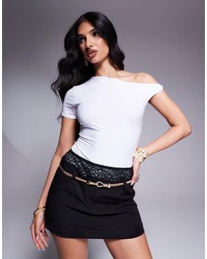 Fashionkilla Double Sculpted Slinky Asymmetric Twist Detail Body - White