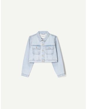 Bershka – kurz geschnittene jeansjacke - Blau
