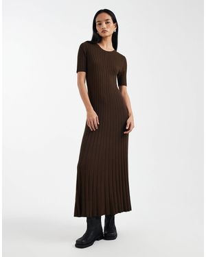 Threadbare – kurzärmliges maxi-strickkleid - Weiß