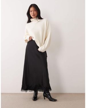 Vero Moda Jupe longue en satin avec détail en dentelle e - Blanc