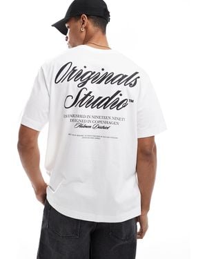 Jack & Jones Oversize T-shirt With Script Back Print - White