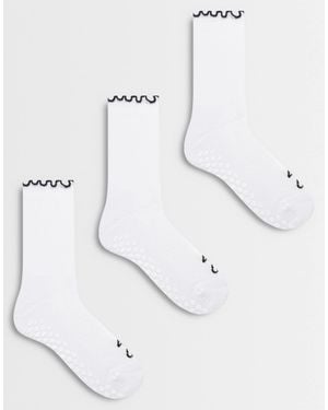 4505 3er-pack rutschfeste pilates-crew-socken mit lettuce-saum - Weiß