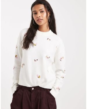 New Look Floral Embroidered Jumper - White