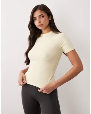 4505 Fitted Cotton Blend Everyday T-shirt With Quick Dry Finish - Natural