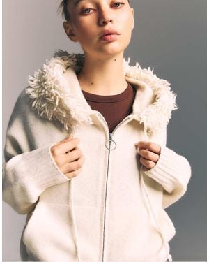 Stradivarius Gebreid Vest Met Capuchon Met Imitatiebont - Naturel