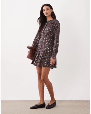 Miss Selfridge – hemdkleid mit tiefer taille und blumenmuster - Mehrfarbig