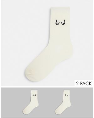 Monki – Polly – 2er-Pack Boob-Socken aus Bio-Baumwolle - Weiß