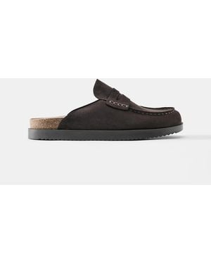Pull&Bear Bit Detail Clogs - Brown
