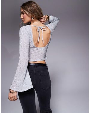 ASOS Top Color Argento Con Maniche A Pipistrello E Schiena Scoperta Con Laccetti E Paillettes - Grigio