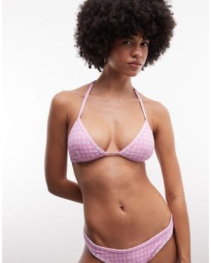 Monki – triangel-bikinioberteil aus seersucker mit vichy-karomuster - Pink
