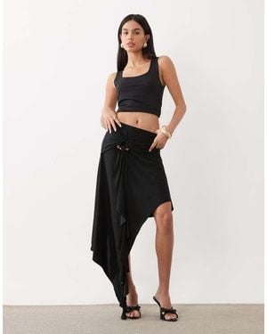 ASOS Co-Ord Cropped Rok Met Puntige Zoom En Hardware - Zwart