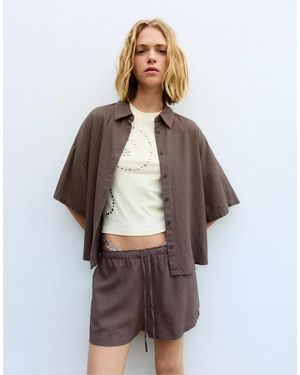 Pull&Bear – kurzärmliges hemd aus leinenmix - Braun