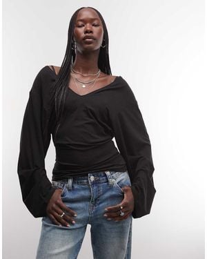 Weekday Top A Maniche Lunghe Con Scollo Profondo Drappeggiato E Vita Stretta - Nero