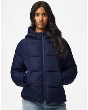 Pieces Bee Chaqueta Acolchada Corta Con Capucha Acanalada En Azul Marino