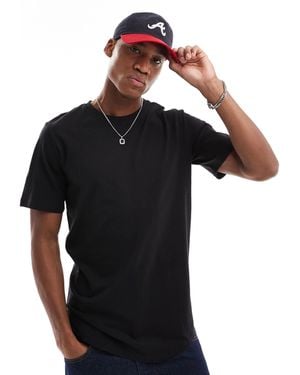 Jack & Jones Essentials – longline-t-shirt mit abgerundetem saum - Schwarz