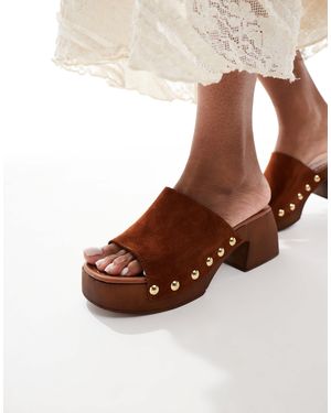 schuh – exklusiv – via – clog-sandalen aus veloursleder - Braun