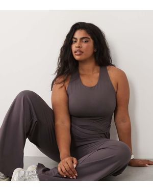 4505 Curve Icon Racer Back Singlet With Inner Bra And Removable Padding - Brown