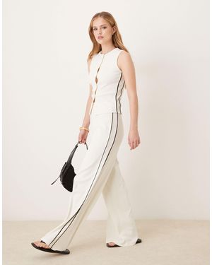ASOS Wide Leg Trouser With Contrast Piping - Natural