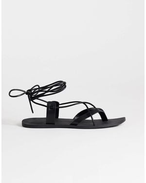 TOPSHOP Maisie Strappy Flat Sandals - Black