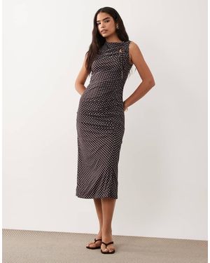 Ghospell Vestido Midi Ceñido Sin Mangas Con Estampado De Lunares, Detalle Fruncido Y Capa Superpuesta De Malla - Neutro