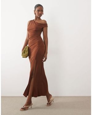 TFNC London – anschmiegsames maxi-kleid - Braun