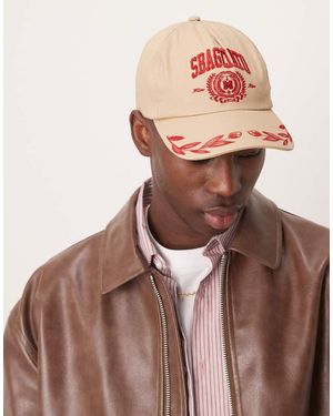 ASOS Pet Met Borduursels En Detail Op De Klep - Bruin