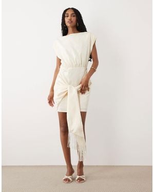 Pretty Lavish – hattie – ärmelloses minikleid aus jacquard - Natur