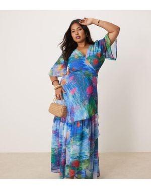 Hope & Ivy Plus Vestito Lungo A Portafoglio Con Maniche Con Volant A Fiori - Blu